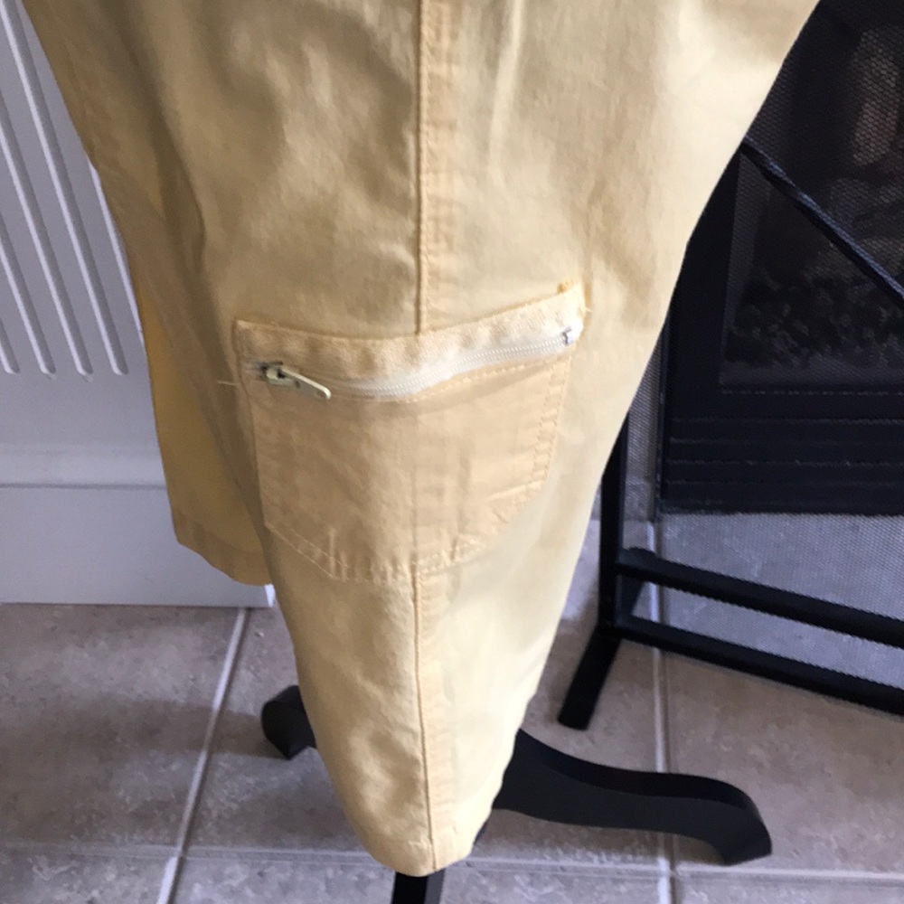 Relax Fit Capris - Picture 4 of 4